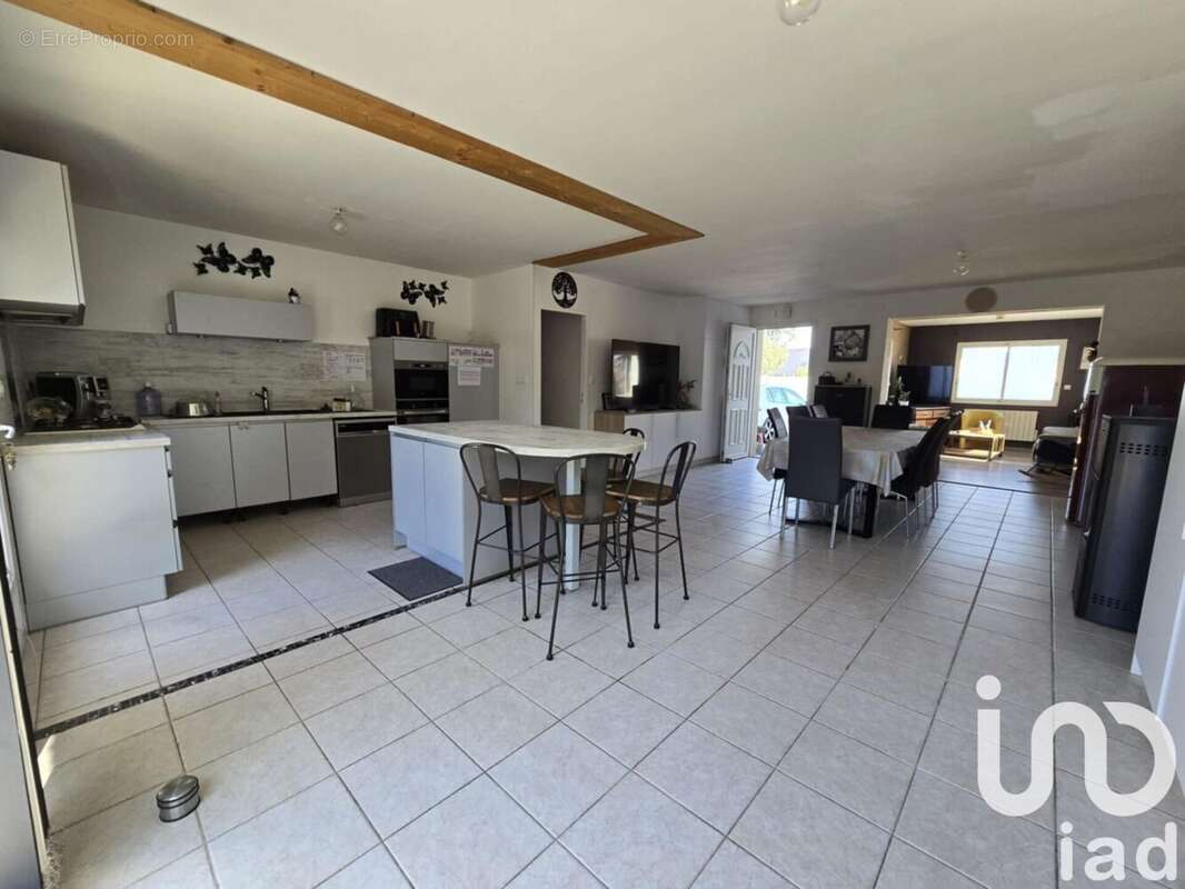 Photo 8 - Maison à BEAUVAU