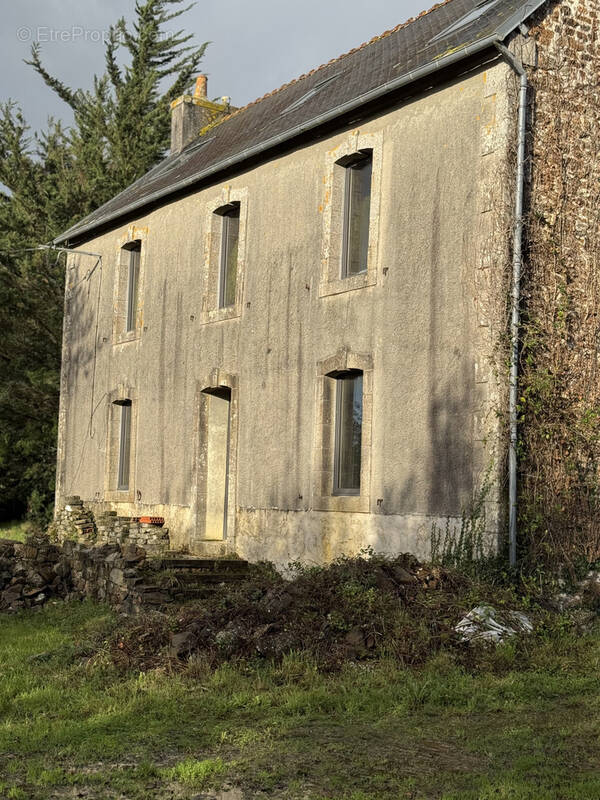 Maison à ARGOL
