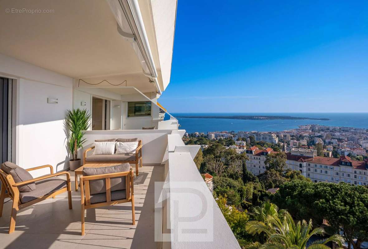 Appartement à CANNES