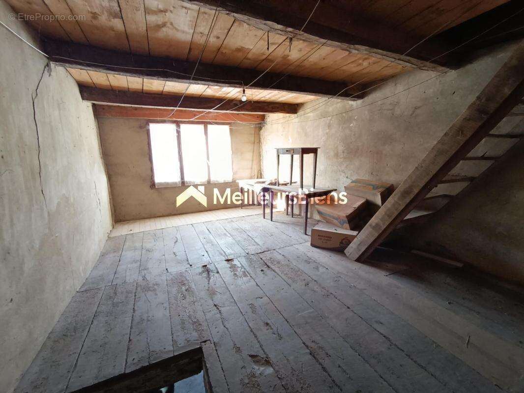 Maison à JONVELLE