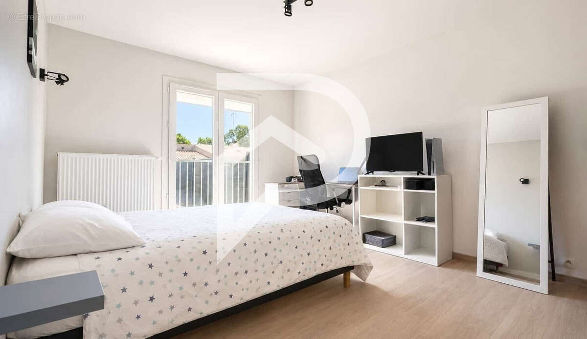 Maison lumineuse et rénovée avec jardin au calme - photo 6