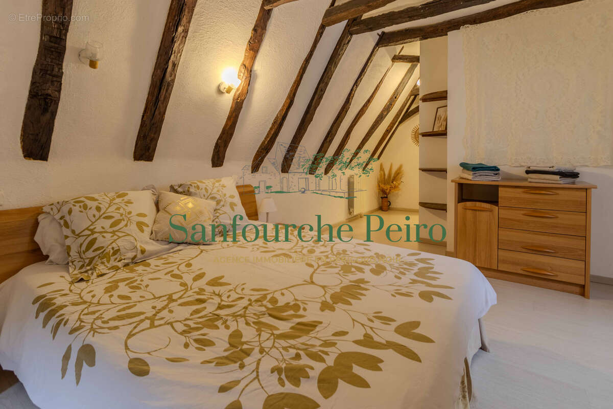 Appartement à BEYNAC-ET-CAZENAC