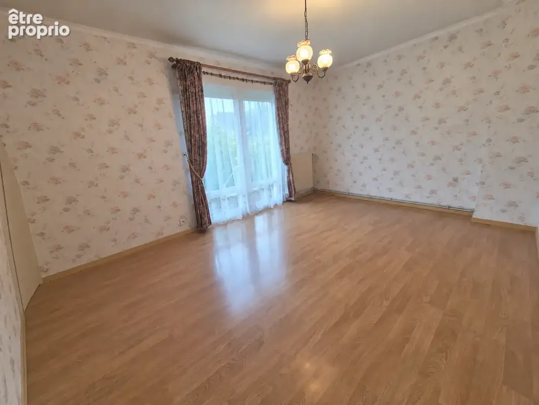 SOUS-COMPROMIS - Maison - 4 chambres - garage - jardin - photo 2