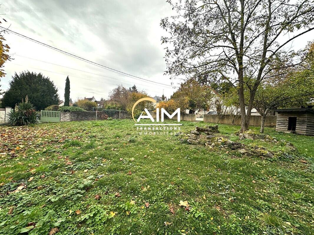 Terrain à CHENONCEAUX