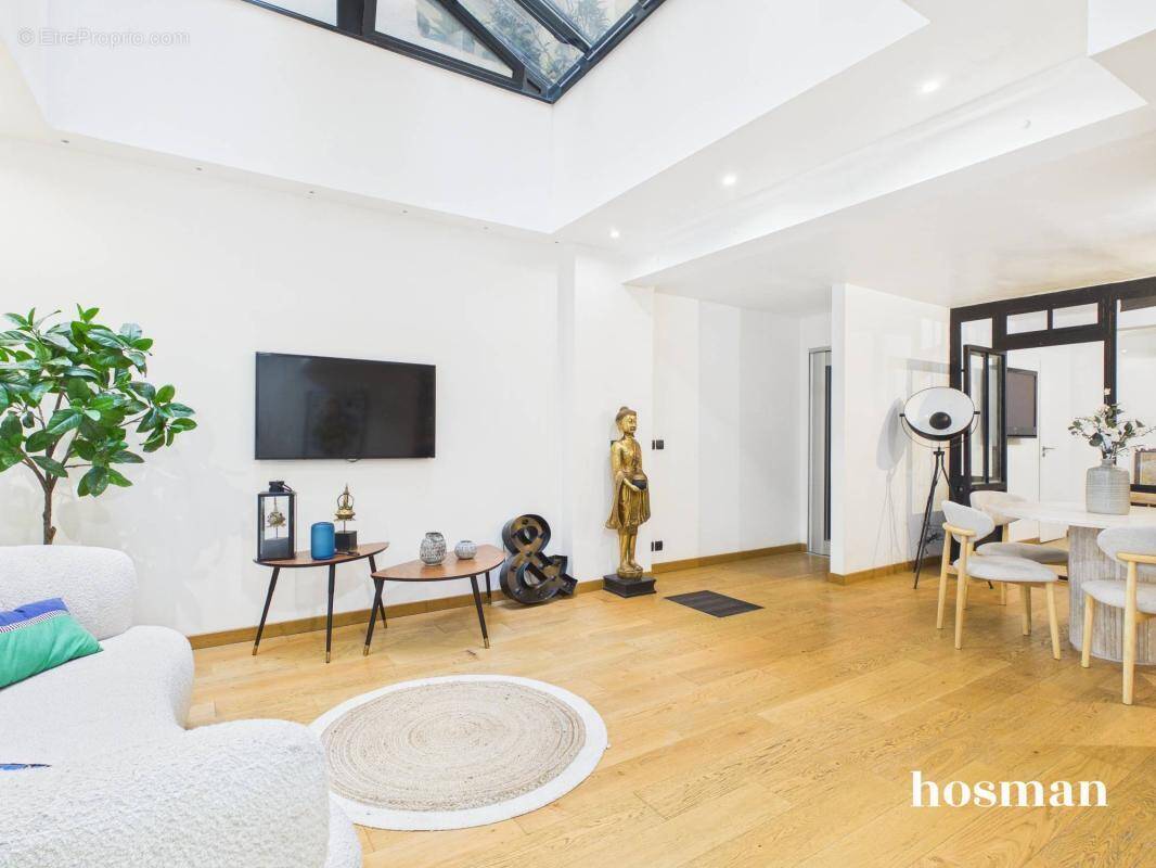 Appartement à PARIS-3E