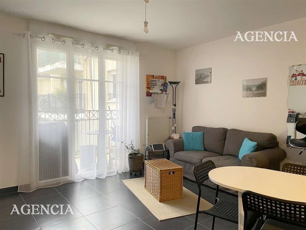 Appartement à PONTAULT-COMBAULT