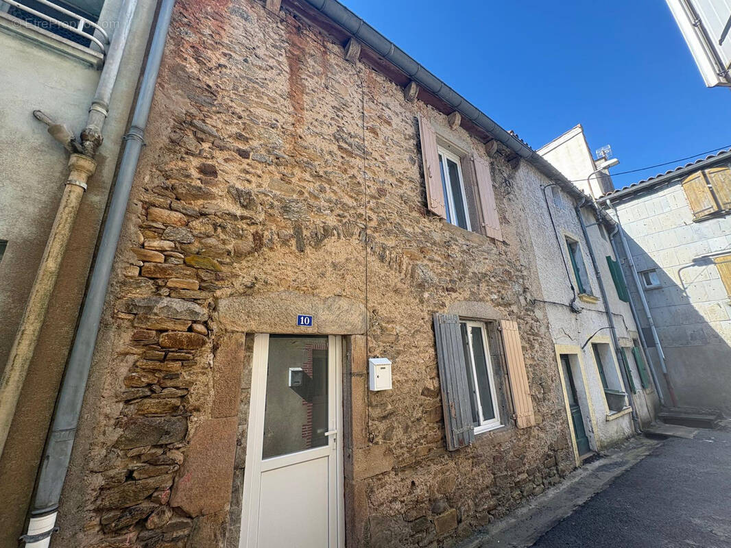 Maison à LACABAREDE