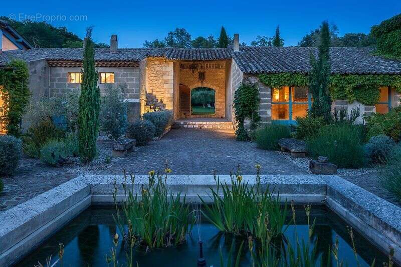 Maison à UZES