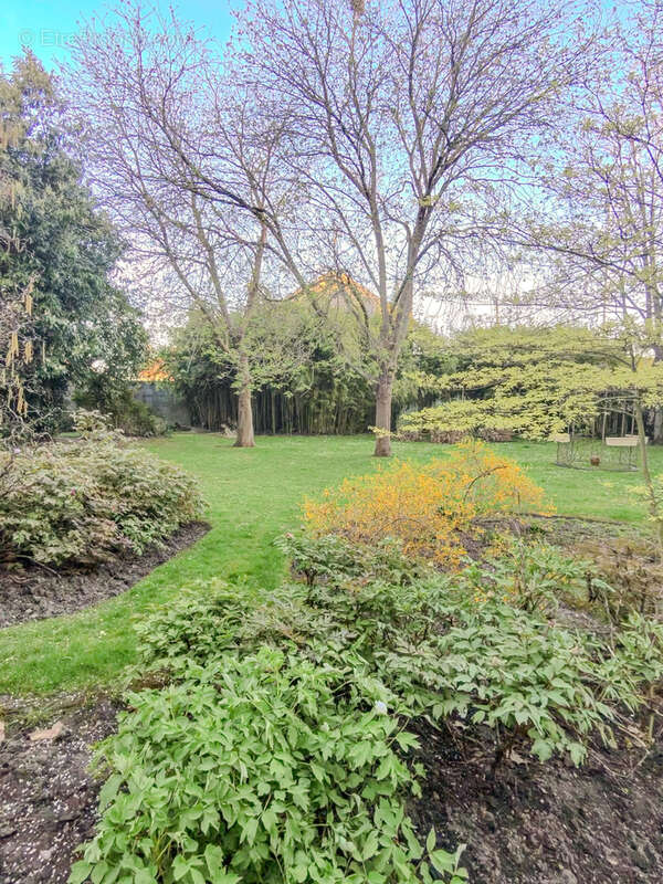 Appartement à HOUILLES