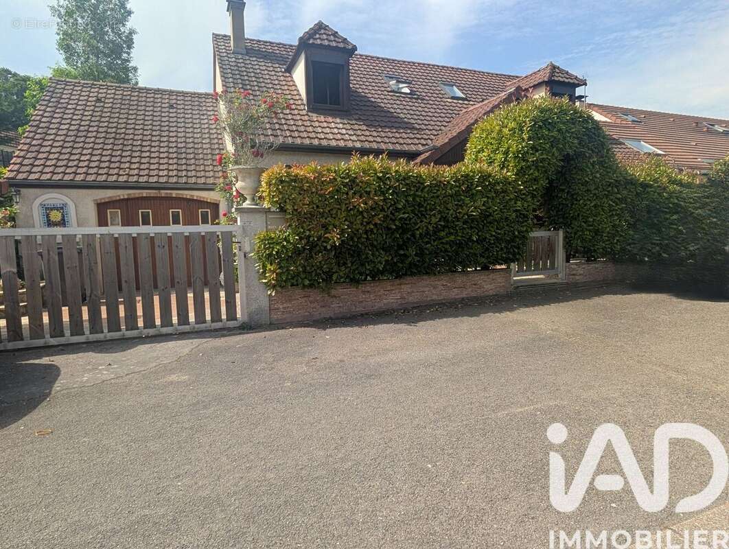 Photo 2 - Maison à ECQUEVILLY