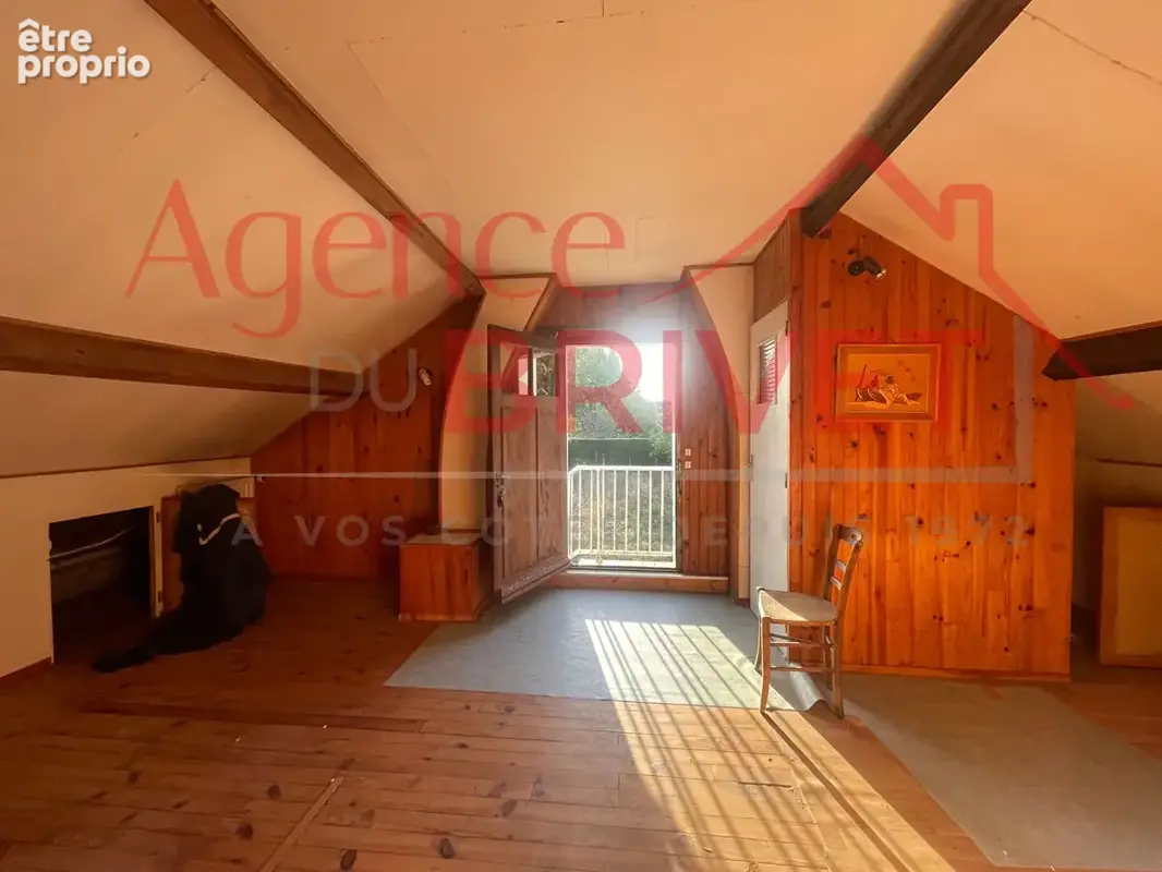 Maison avec beau potentiel ? Terrain constructible de 1 500 m² - photo 11