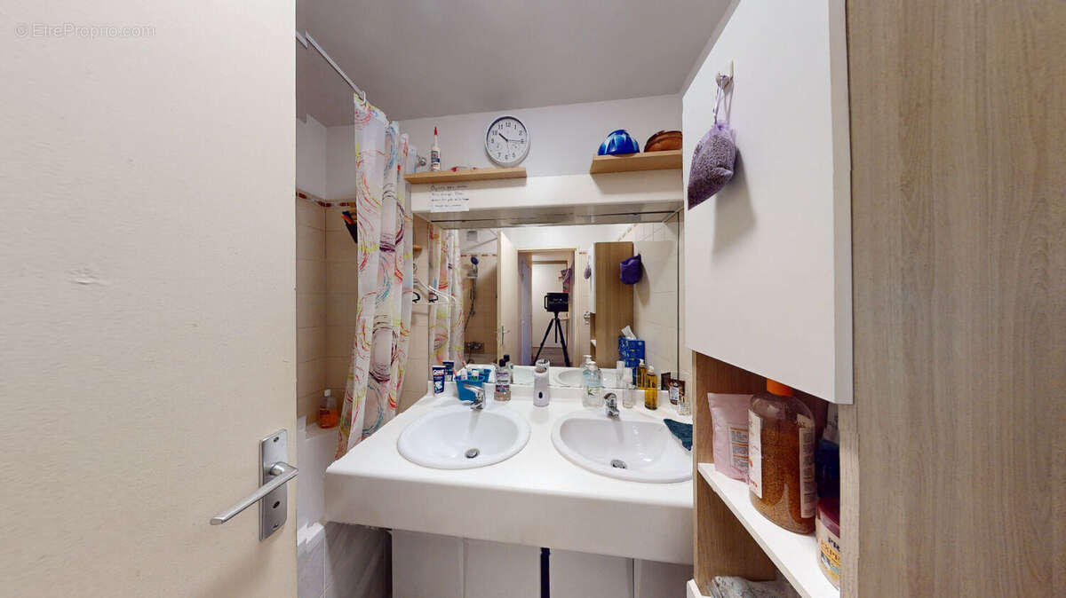 Appartement à PARIS-19E