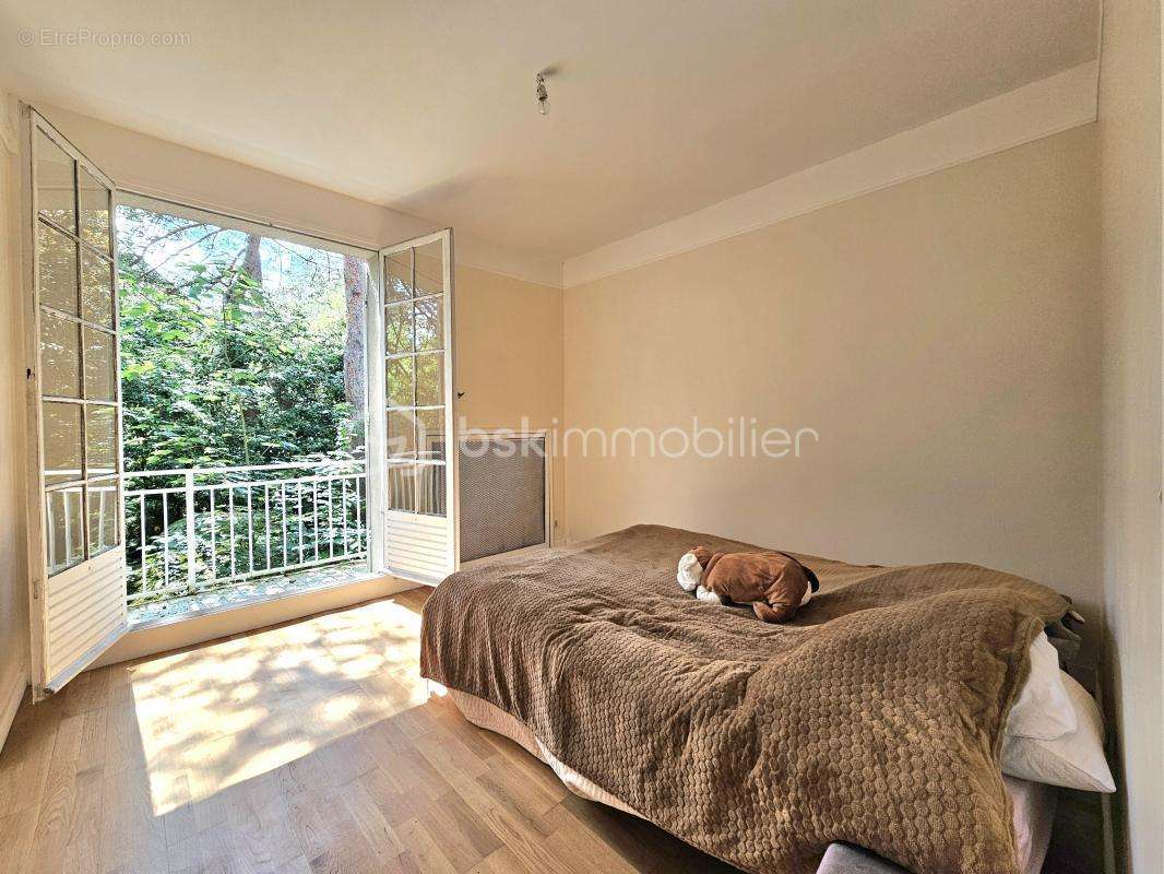 Maison à SAINT-PIERRE-LES-NEMOURS