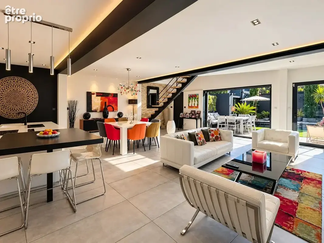 MONTPELLIER – Villa d’architecte coup de cœur avec piscine, jardin intimiste et 5 chambres - photo 2