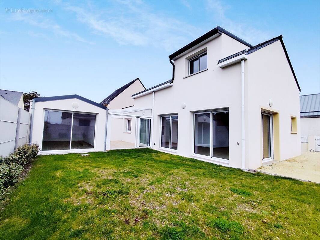 Maison à LE POULIGUEN
