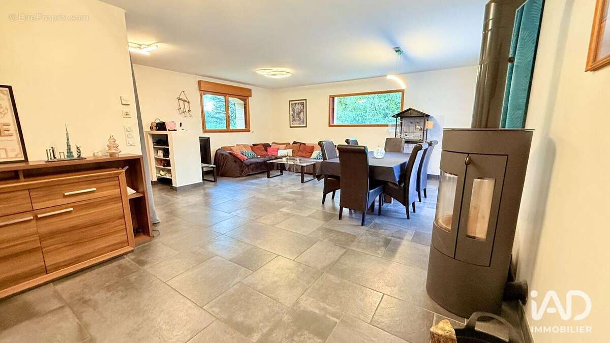 Photo 5 - Maison à LANVAUDAN