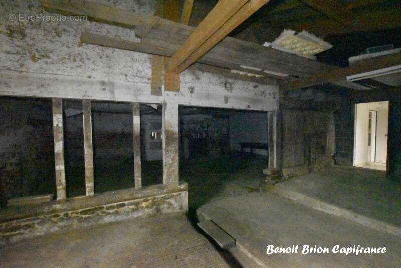 Maison à SAINT-MARTIN-DE-LANDELLES