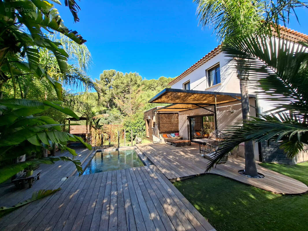 Maison à LA VALETTE-DU-VAR