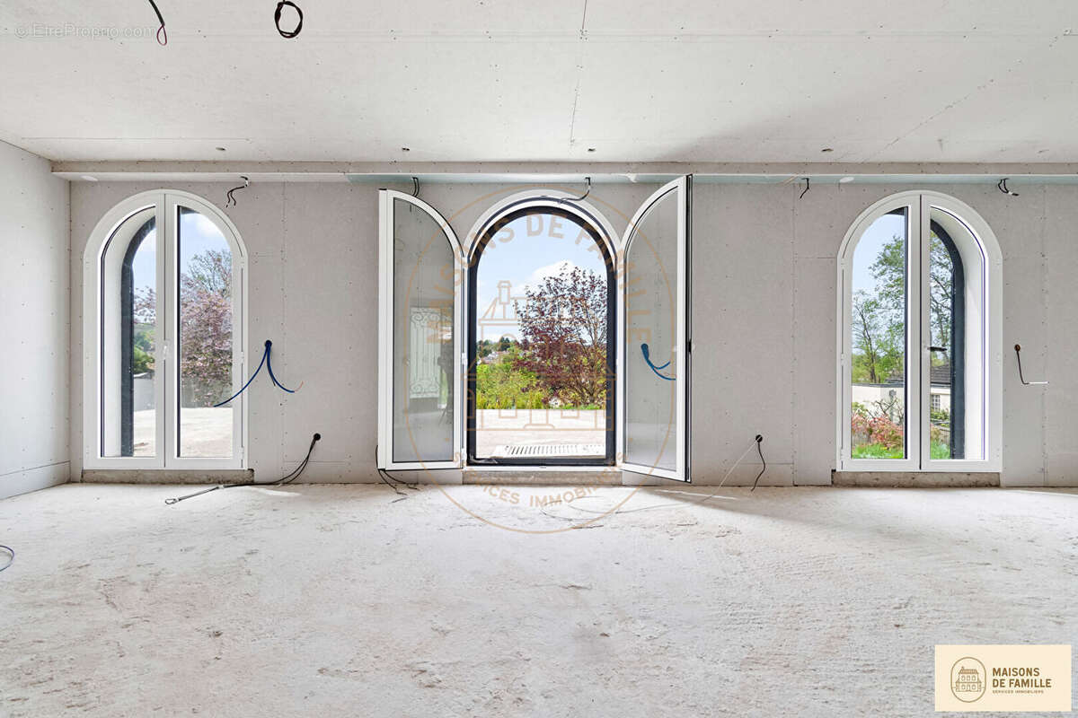 Maison à LA CELLE-SAINT-CLOUD