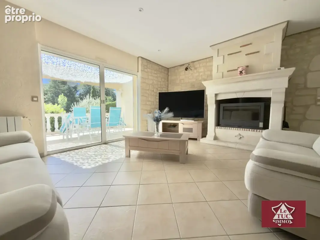 Grande maison tout confort avec pool house et piscine. - photo 9
