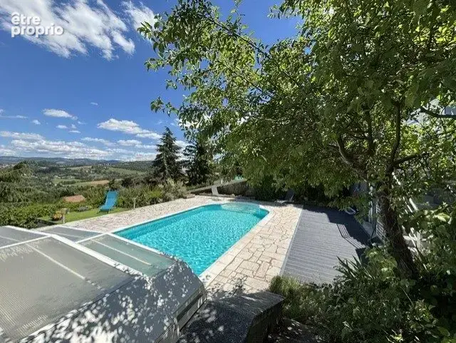 Maison 5 pièces 145 m² à vendre à Saint-Genest-Lerpt (42530) - photo 2