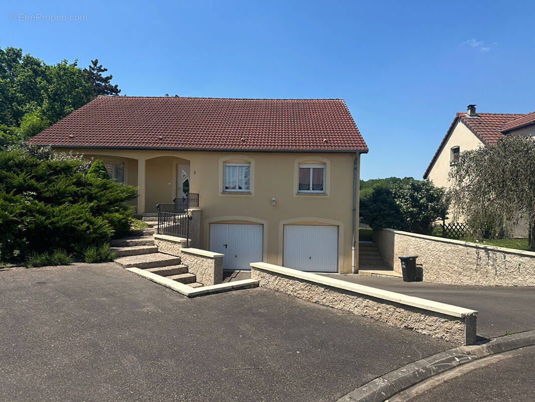 Maison à LES ETANGS