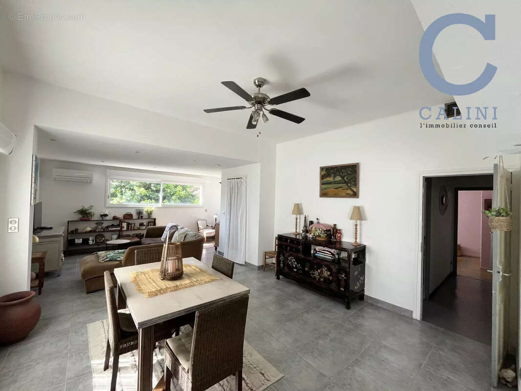 Maison à LA CALMETTE