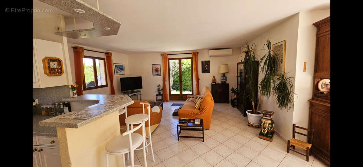 Maison à PEYMEINADE