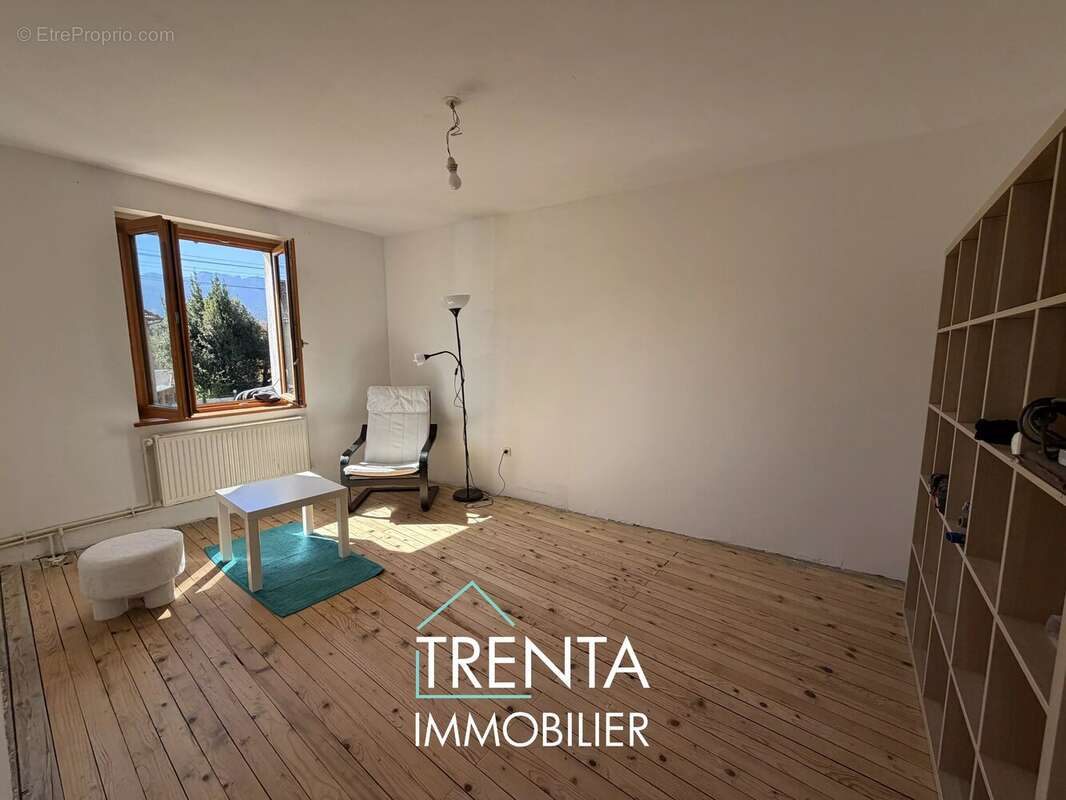 Maison à SAINT-JEAN-DE-MOIRANS