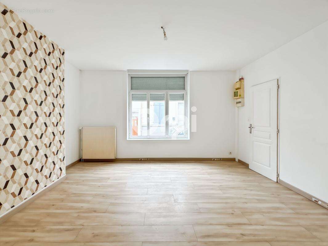 Boulogne-sur-Mer – Maison lumineuse et sans travaux ! - photo 2