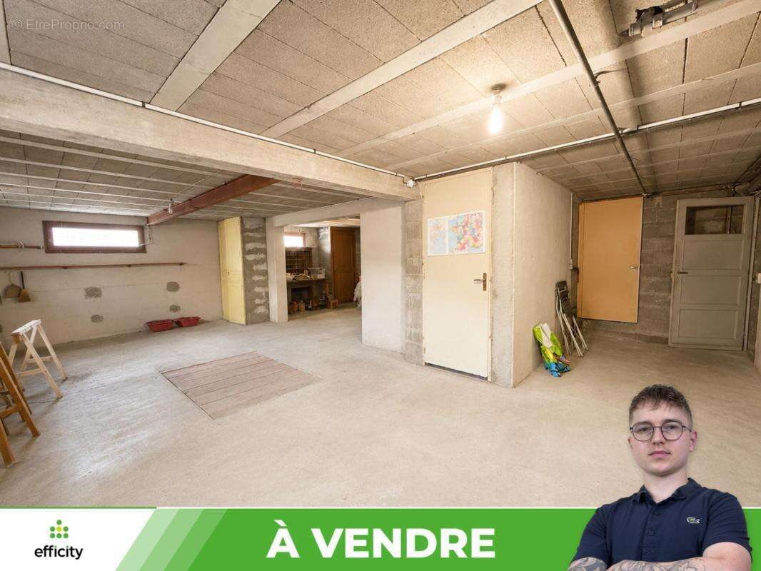 Maison 143 m² à Descartes  - photo 11