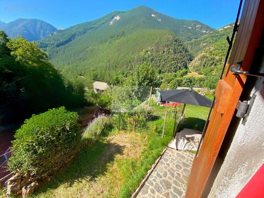 Maison à SAINT-ETIENNE-DE-TINEE