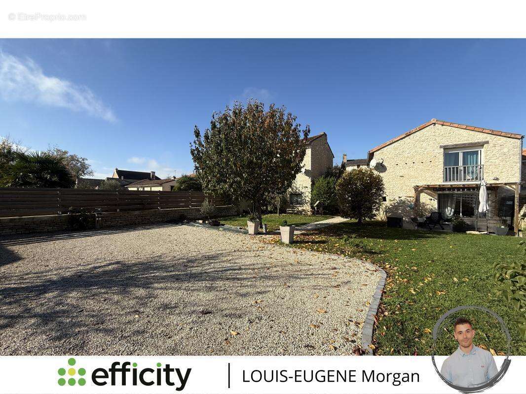 Maison à NEUVILLE-DE-POITOU