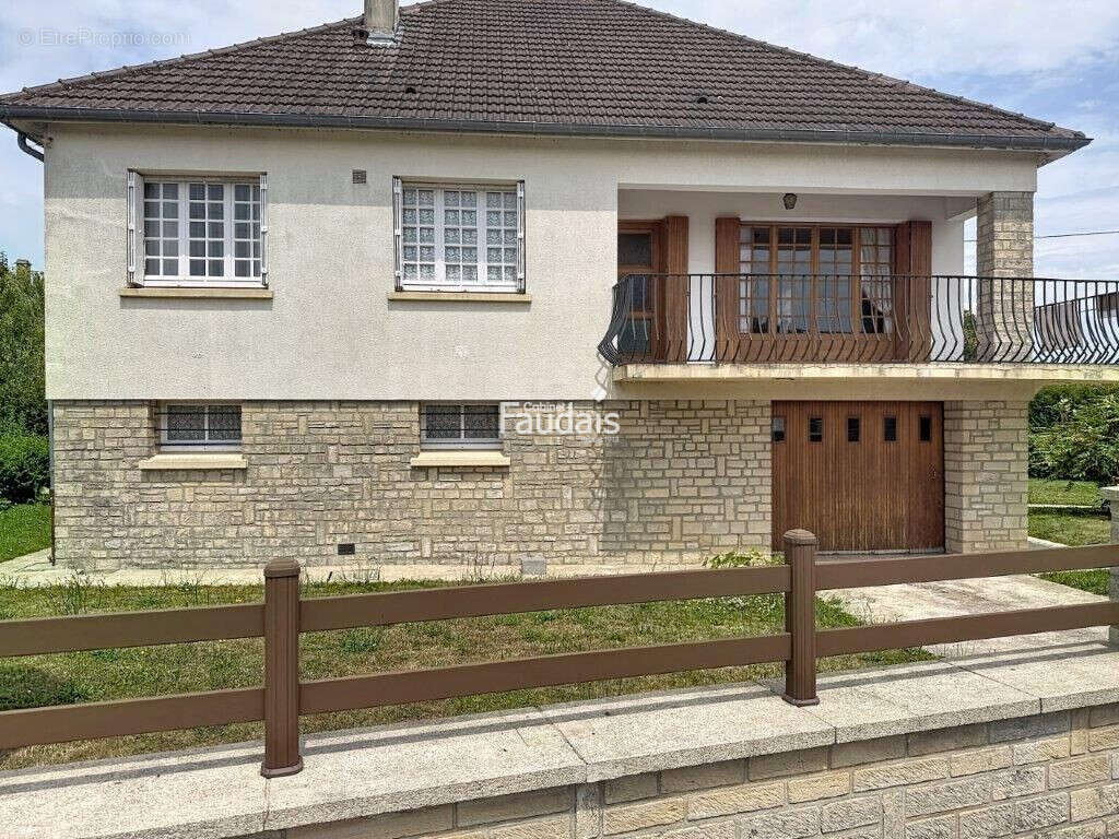 Maison 85 m² à Carentan  - photo 2