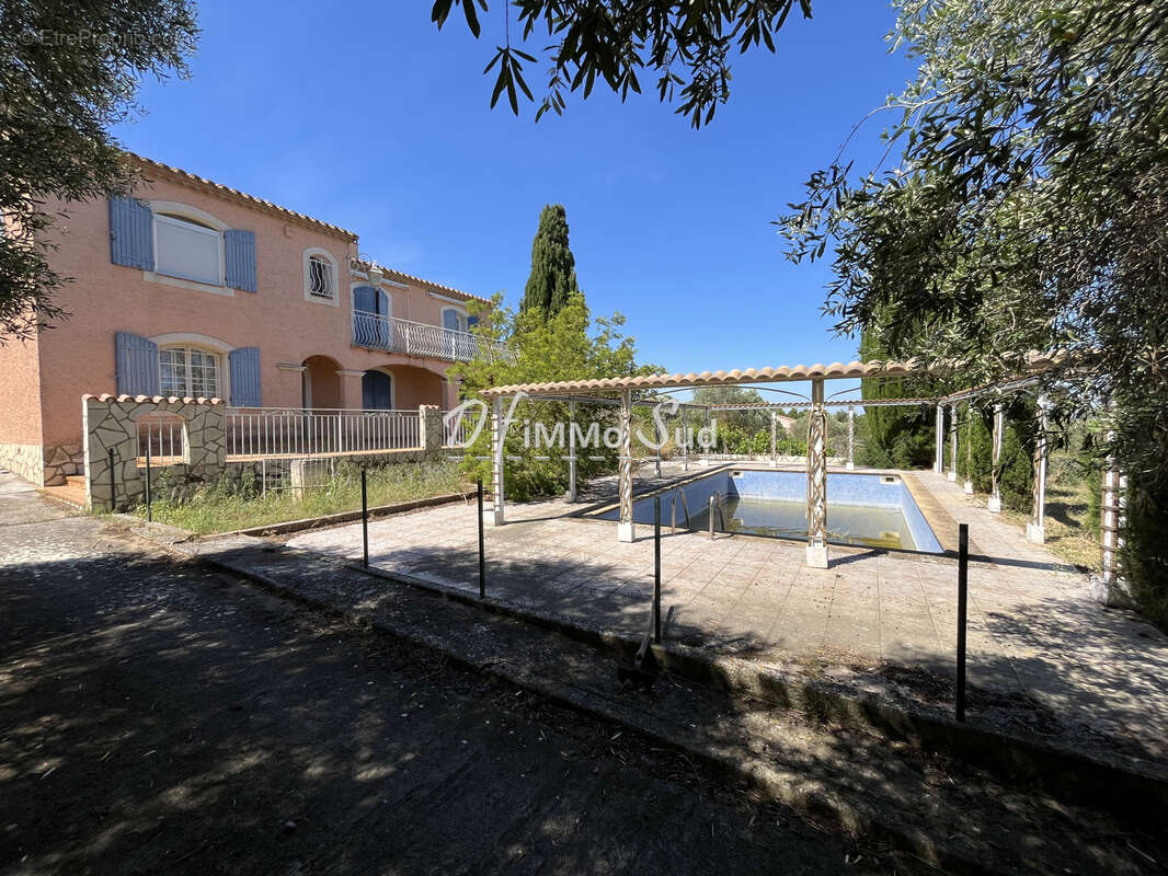 Maison T4 - 4 faces sur terrain exceptionnel de 4 400 m2 à Narbonne - photo 2
