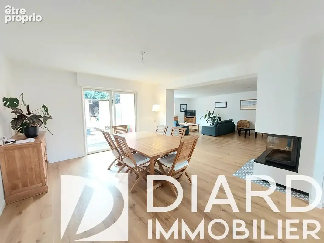 Maison ETRELLES 8 pièces 173 m2 - photo 3