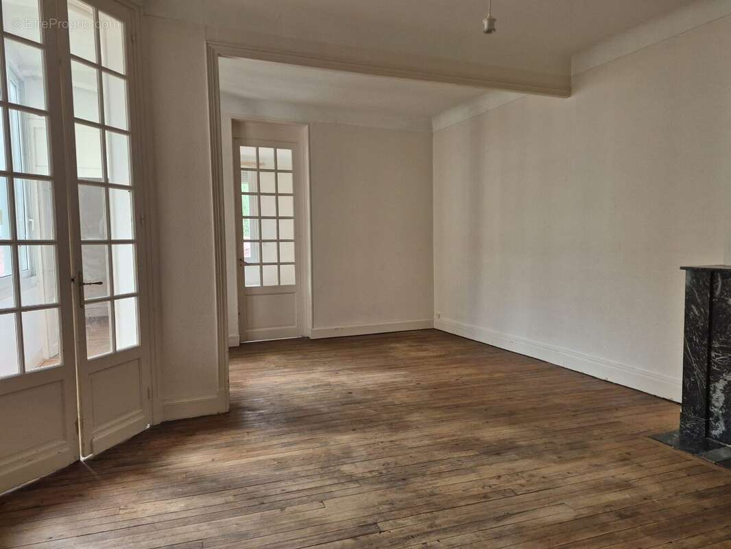 Appartement 102 m² à Tarbes  - photo 2