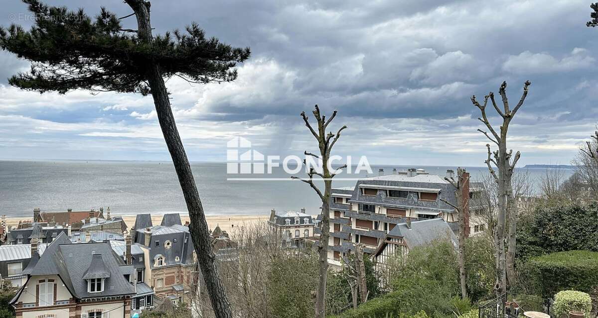 Appartement à TROUVILLE-SUR-MER
