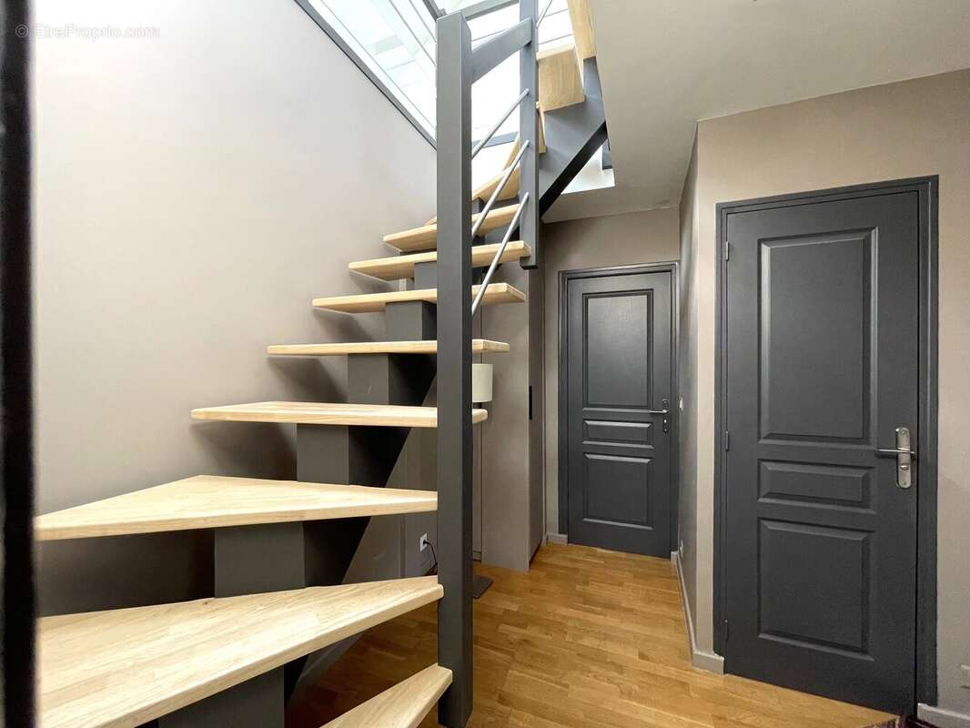 Maison à VILLE-D'AVRAY