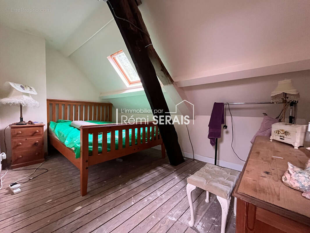 Maison à SAINT-ROCH-SUR-EGRENNE