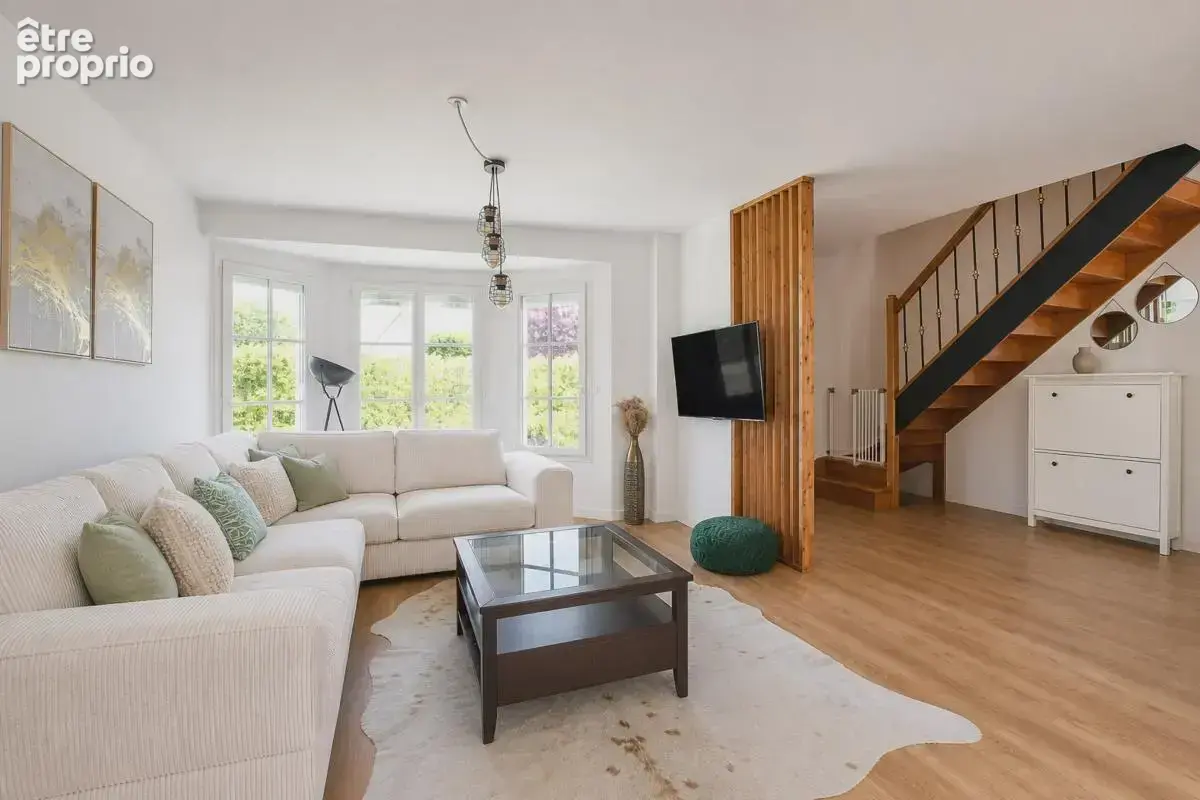Maison familiale 7 pièces – 5 chambres – 134 m² – terrain de 688 m² – lagny-le-sec - photo 3