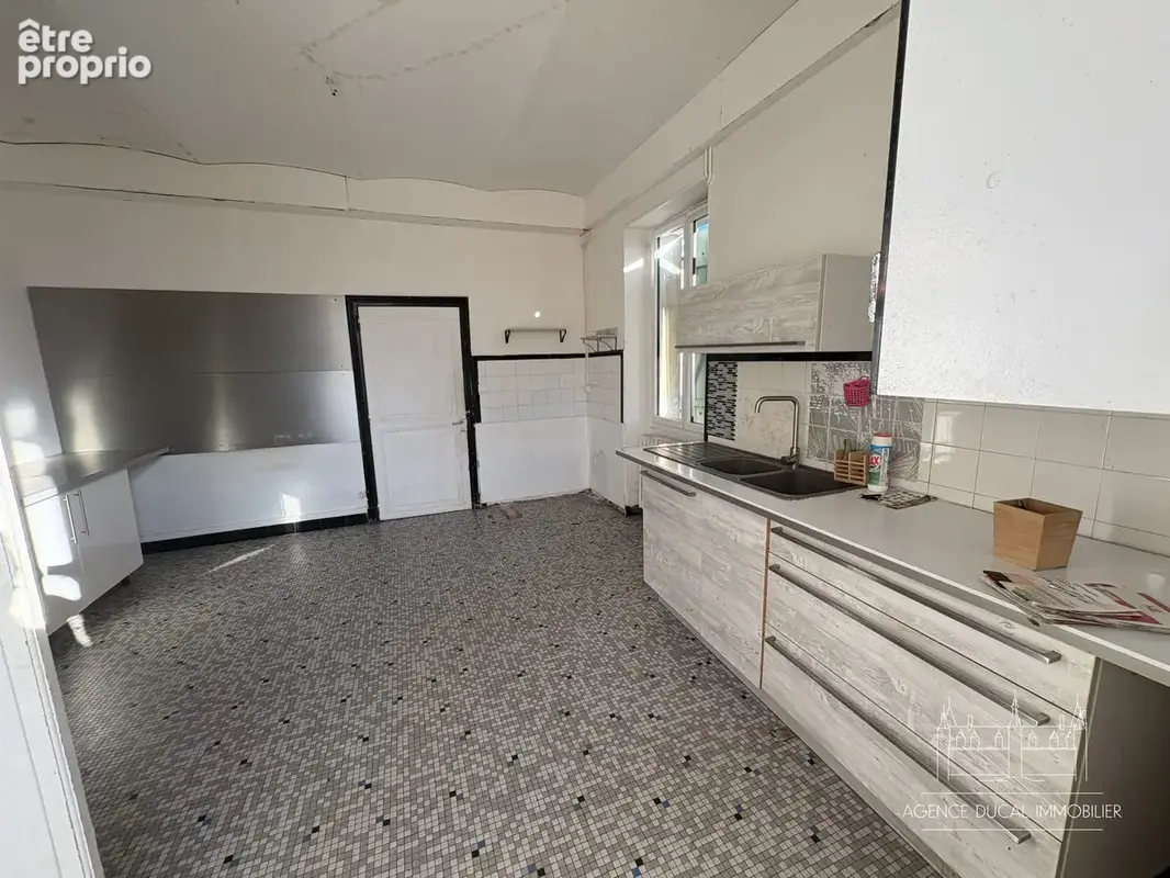 Maison 6 pièces 173 m² à vendre à Torteron (18320) - photo 3