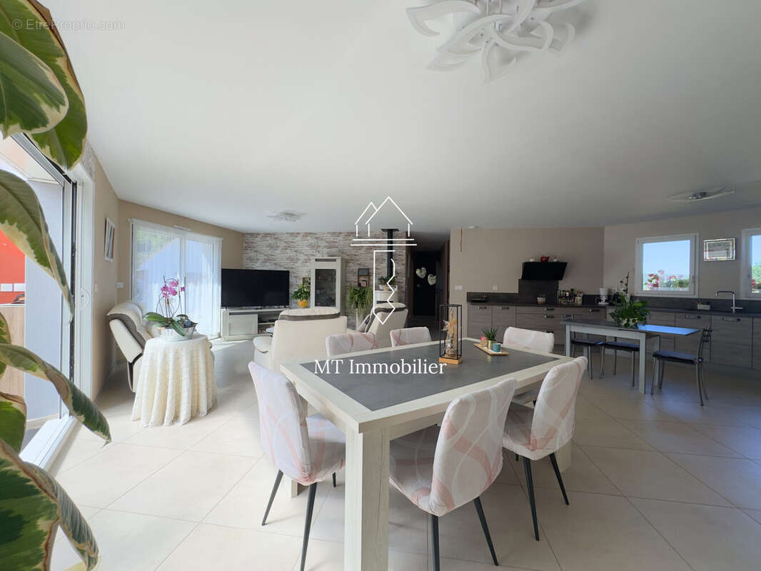 Maison 110 m² à Beaurainville  - photo 2