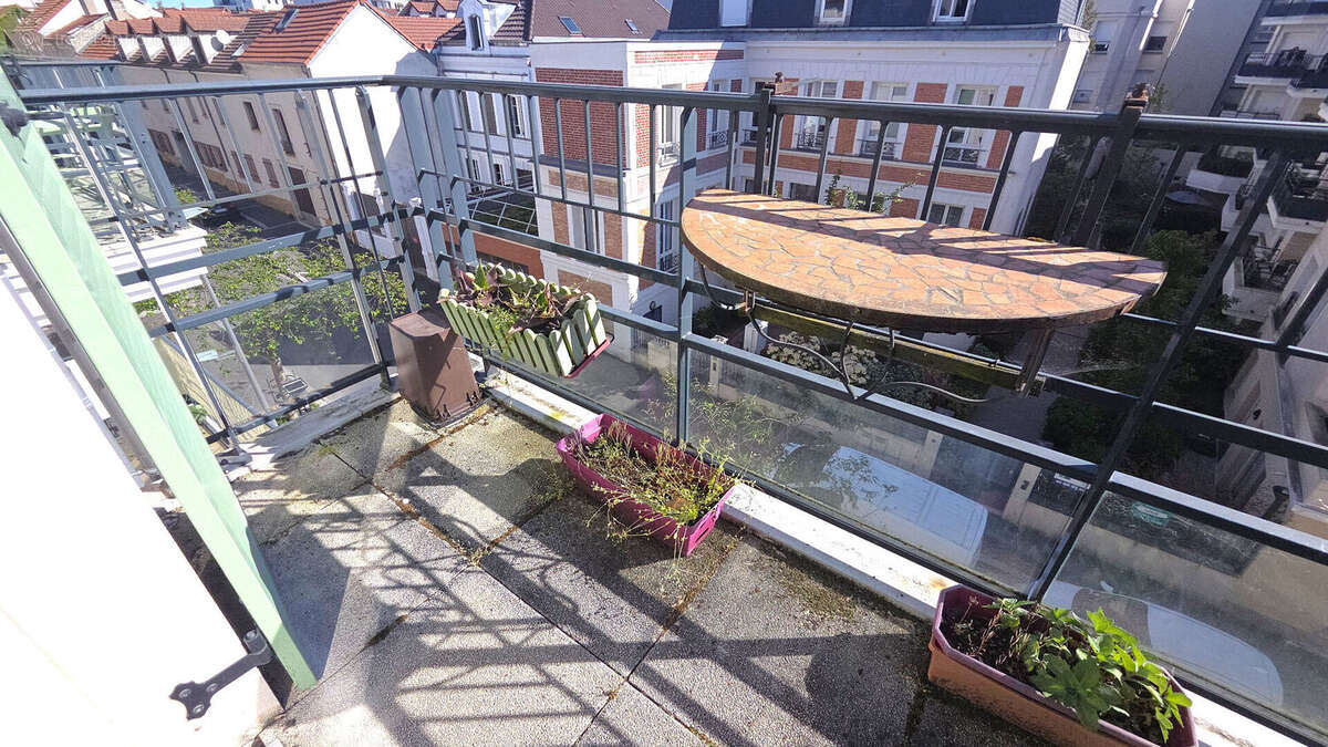 Appartement à HOUILLES