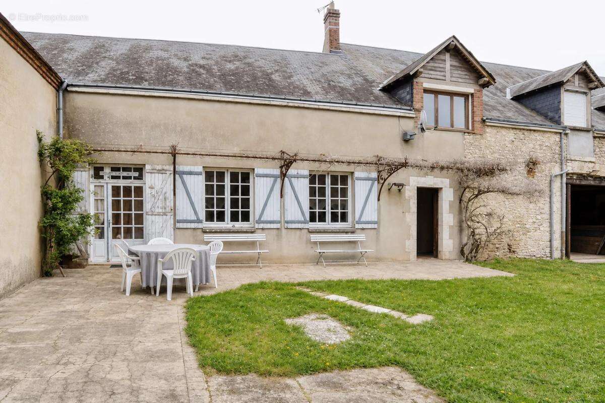 Ferme de 294 m² avec dépendances à Moisy - photo 19