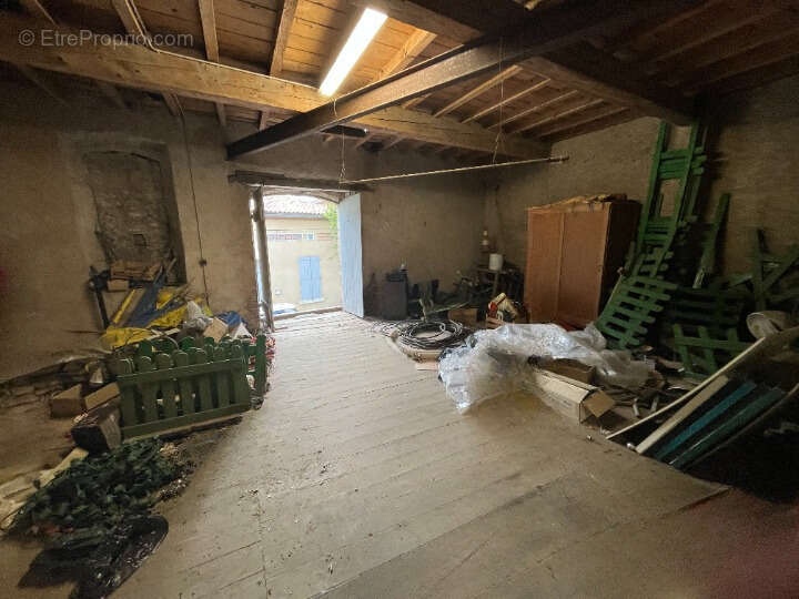 Parking à LIMOUX