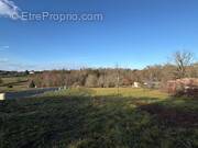 Terrain à CHAMPCEVINEL