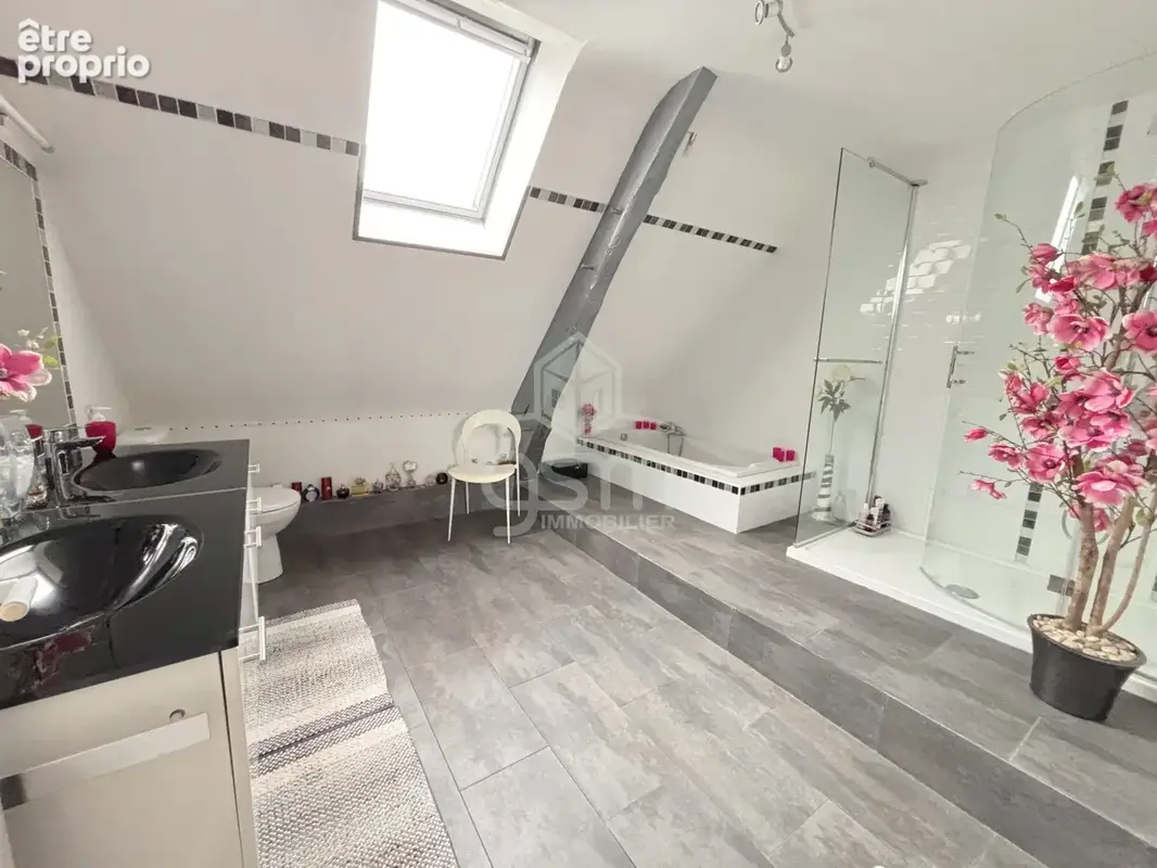 Maison 8 pièces 152 m² à vendre à Saint-Epain (37800) - photo 9