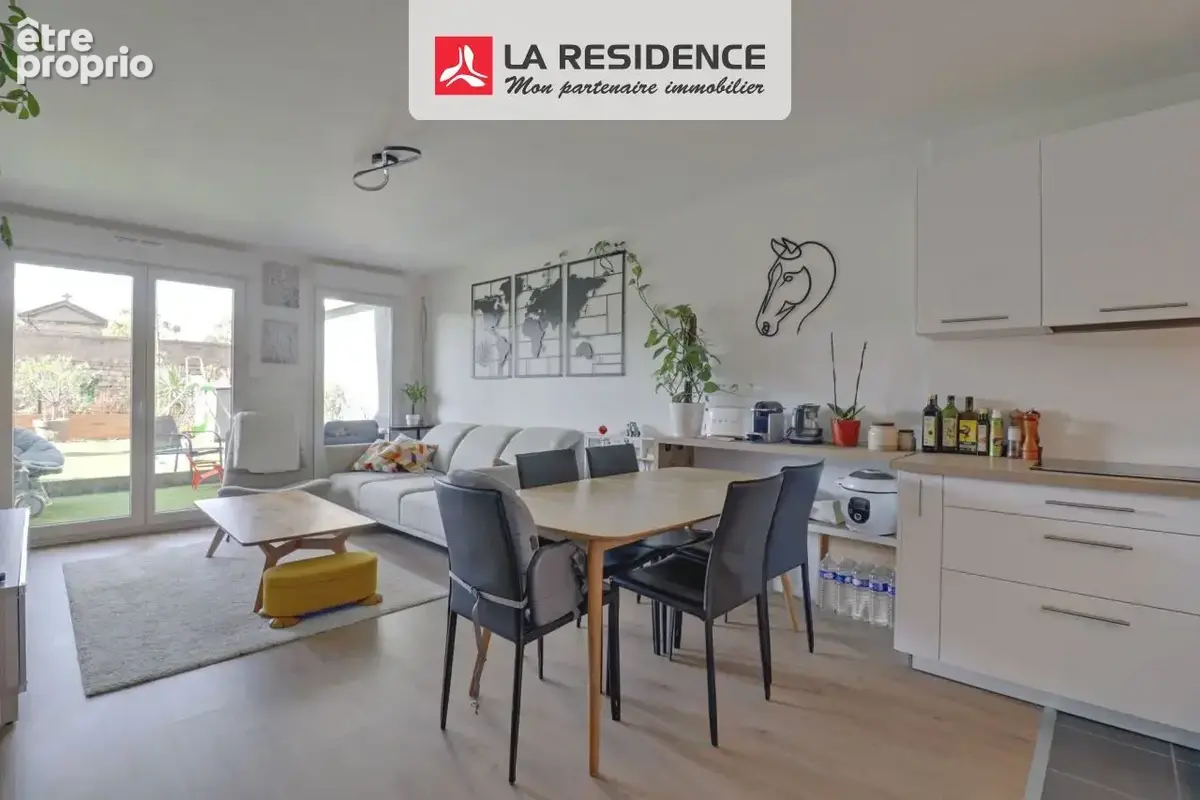 Appartement à VERNEUIL-SUR-SEINE