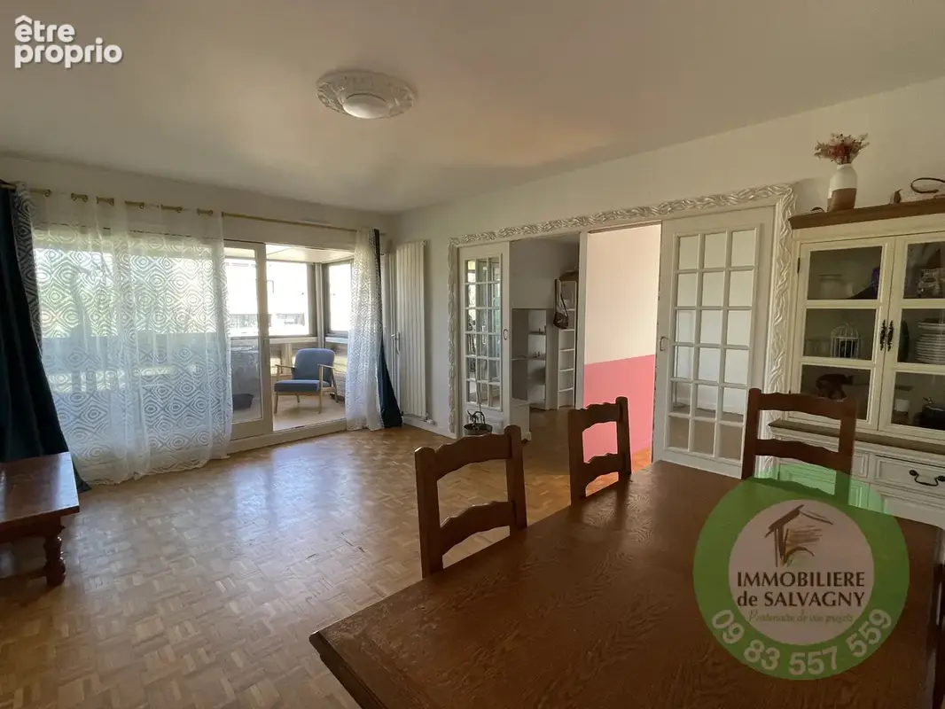 A vendre appartement t4 / t5 de 100 m2 a champagne au mont d'or - photo 3